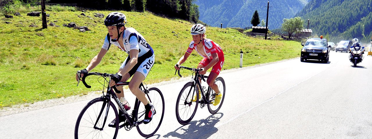 La gara ciclistica Bergkaiser attraversa la valle Sellrain e arriva alla sella Kühtaisattel., © RC Radsportevents Tirol