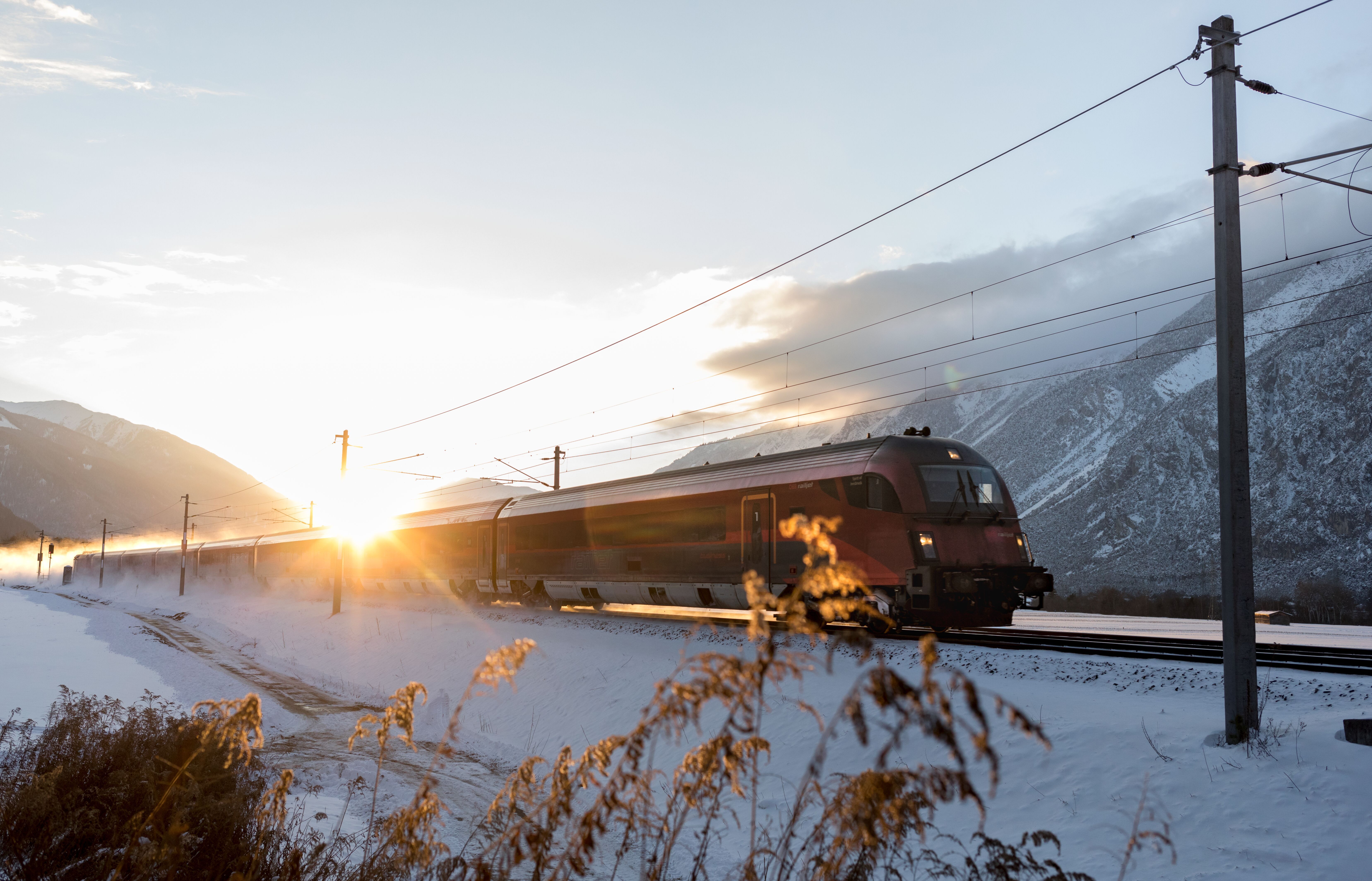 Zuganreise im Winter nach Tirol mit dem Railjet