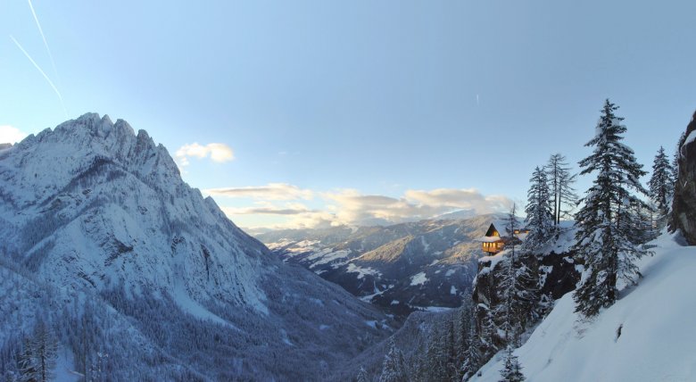 La baita Dolomitenh&uuml;tte nell&rsquo;Osttirol con posizione spettacolare.
, © TVB Osttirol, Zlöbl