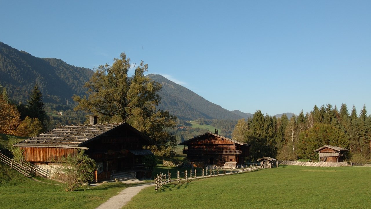 Il museo delle fattorie in autunno, © Alpbachtal Tourismus