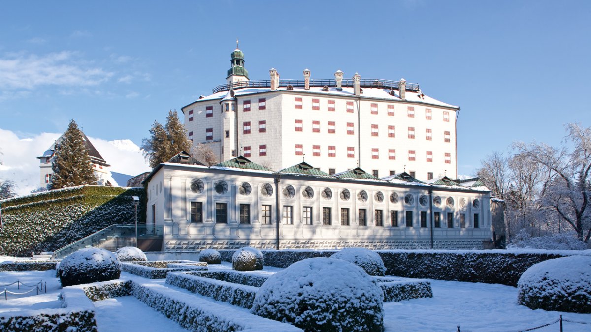 Il castello Ambras in inverno, © TVB Innsbruck/Christoph Lackner