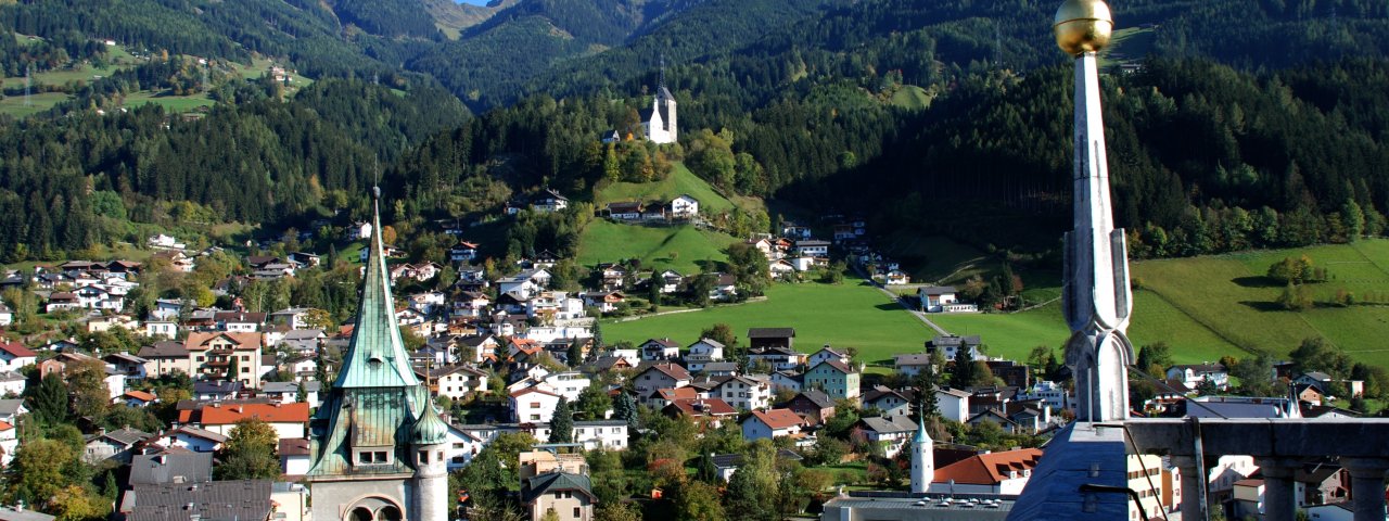 Vista su Schwaz con la sella Kellerjoch, © TVB Silberregion Karwendel