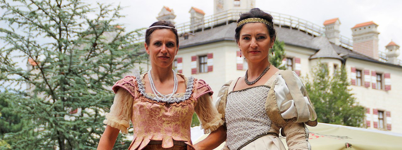 Costumi d'epoca alla festa del Castello di Ambras, © Emma Sinn