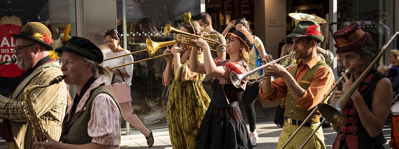I gruppi musicali sono indispensabili per il Festival Internaionale del teatro di strada, © Sebastian Höhn