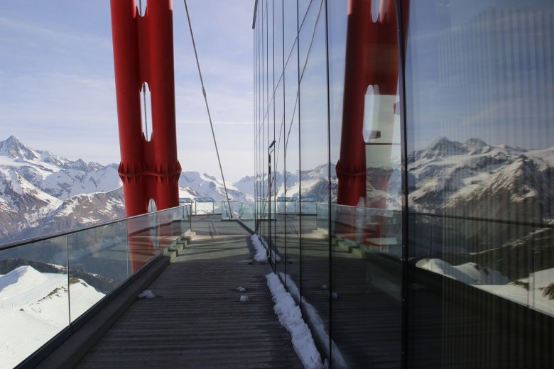Il panorama sul Gro&szlig;glockner dall&rsquo;Adler Lounge.
, © Tirol Werbung, Janine Hofmann