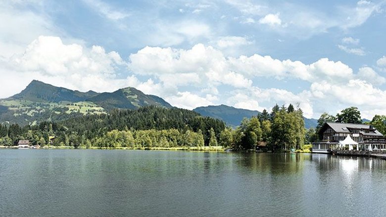Lago naturale balneabile Schwarzsee, © Kitzbühel Tourismus/Medialounge